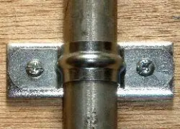 両サドルビス留め完成写真です。