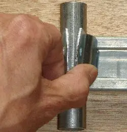 ハンガーサドル固定準備状況写真です。